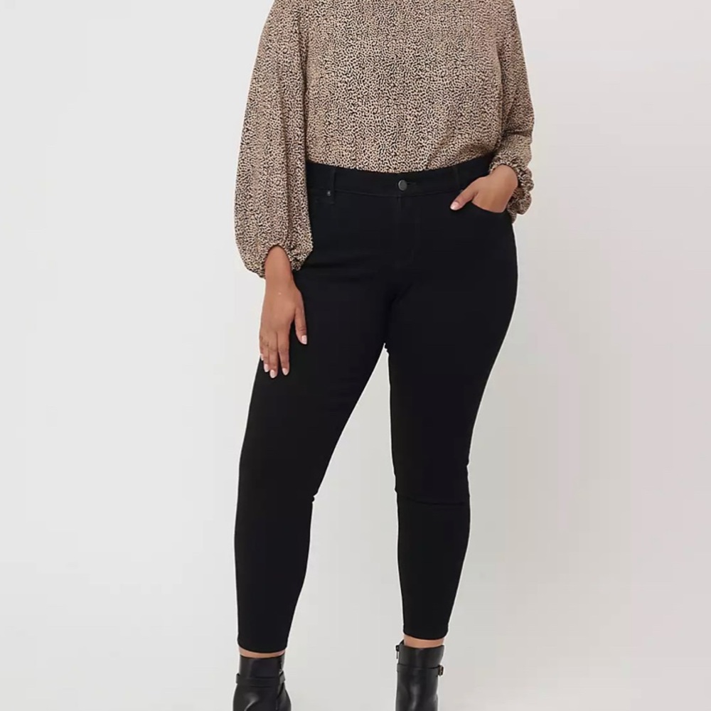 Loft Plus Skinny Jeans Black